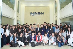 SINH VIÊN KHÓA 62 CHƯƠNG TRÌNH KINH DOANH SỐ THAM QUAN CÔNG TY CỔ PHẦN XÂY DỰNG VÀ CÔNG NGHIỆP NSN: GÓC NHÌN THỰC TẾ VỀ CHUYỂN ĐỔI SỐ VÀ QUẢN TRỊ NHÂN SỰ TRONG NGÀNH XÂY DỰNG